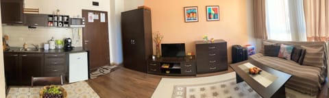 Communal lounge/ TV room, Bed, Living room, kitchen