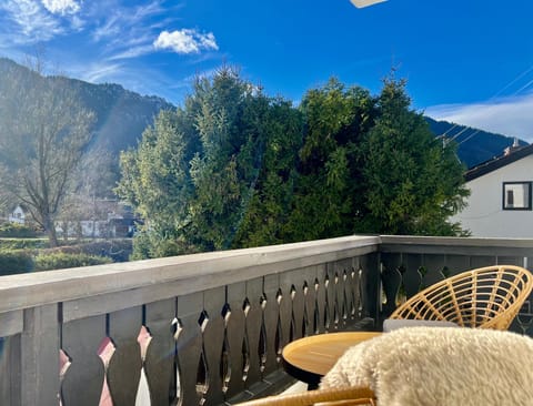 View (from property/room), Balcony/Terrace, Mountain view