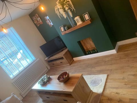 Quaint 1 bedroom cottage in Pudsey, Leeds House in Leeds