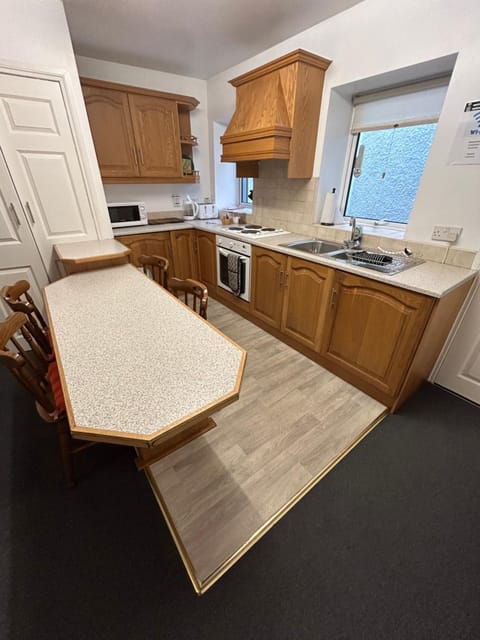 Central Town House,Moville 61 House in County Donegal