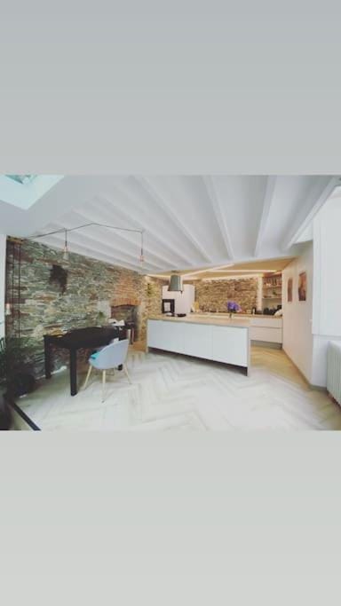 Casa Pelican House in Nantes