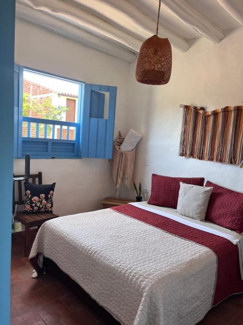 Spring, Bed, Day, Natural landscape, Photo of the whole room, Bedroom