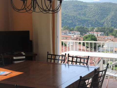 TV and multimedia, Balcony/Terrace, Dining area, City view, Garden view, Mountain view