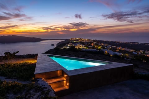 Hot Tub, View (from property/room), City view, Sea view, Sunset
