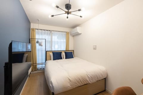 Bed, TV and multimedia, Bedroom, air conditioner