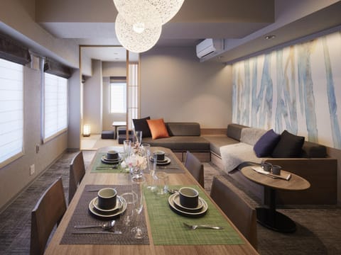 Living room, Seating area, Dining area