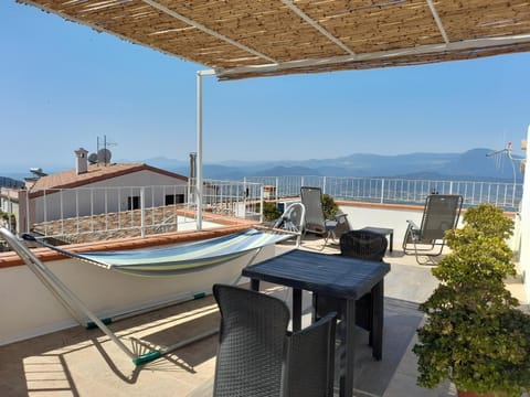 Natural landscape, Balcony/Terrace, Mountain view, Sea view