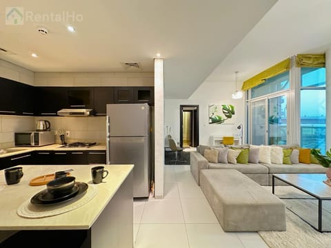 Coffee/tea facilities, Kitchen or kitchenette, Living room, Seating area, Dining area, minibar, oven, pet friendly, stove, toaster