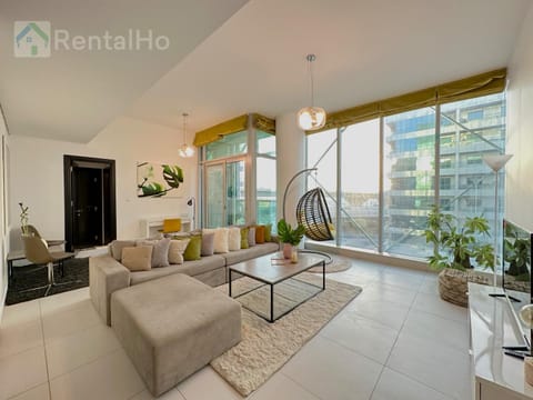 Lxry Full Marina View & RoofTop Pool 40% OFF Apartment in Dubai