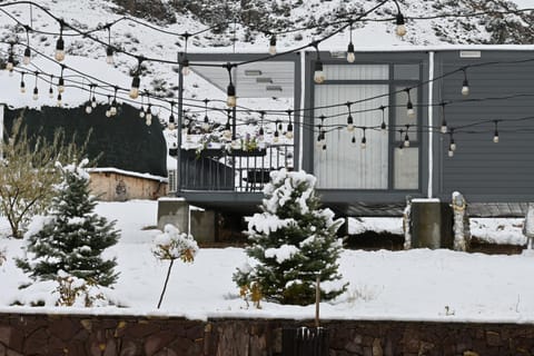 Property building, Winter