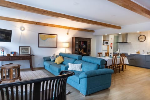 Kitchen or kitchenette, Living room, Dining area