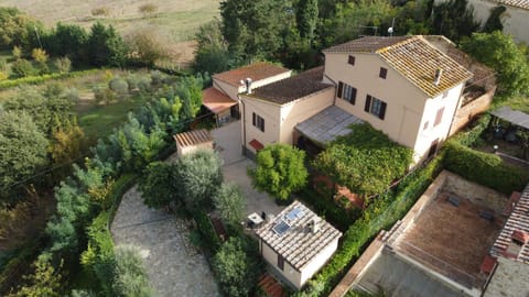Casa Imola Apartment in Tuscany