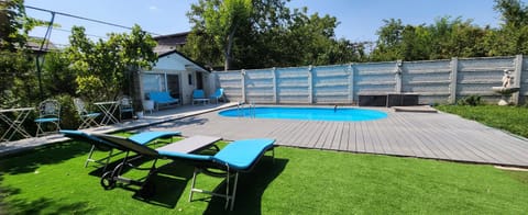 Balcony/Terrace, Swimming pool