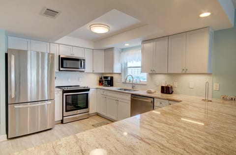 El Matador 140 - FREE TICKETS!! Your stay includes free tickets to many area attractions! House in Okaloosa Island