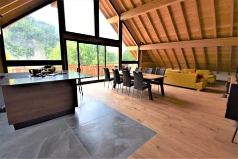 Living room, Seating area, Dining area