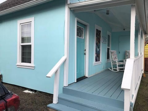 Surfs Up House in Long Beach