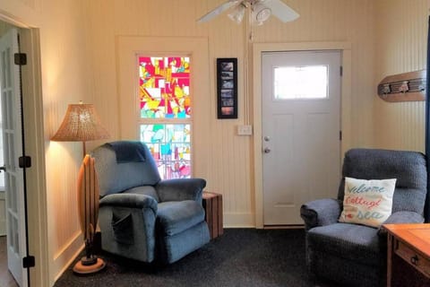 Surfs Up House in Long Beach