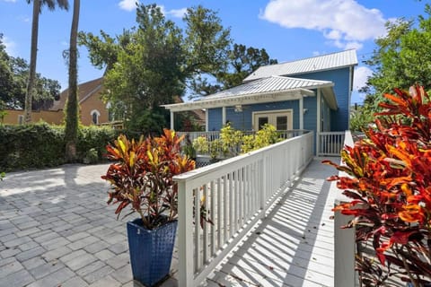 Cobalt Cottage History at your doorstep House in Saint Augustine
