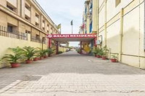 Property building, Facade/entrance