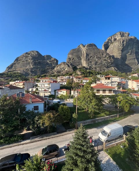 Grand View Suites Meteora Apartment in Kalabaka