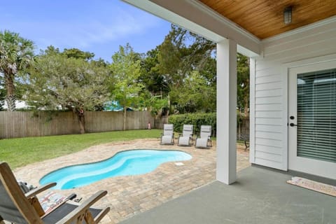 Lions Sail Beach Island Pool House in Saint Augustine