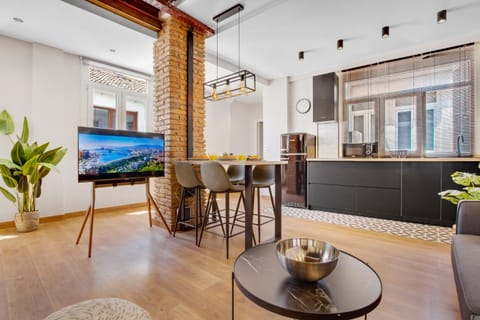 Seating area, Dining area