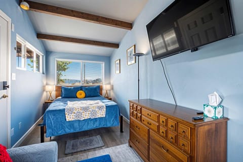 TV and multimedia, Bedroom