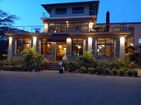 Facade/entrance, Balcony/Terrace