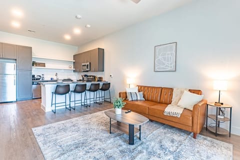 Cozy Spacious 1BR with Pool and Gym Pflugerville Austin Apartment in Pflugerville