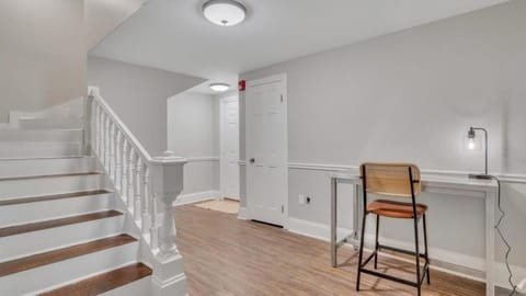 Eagle's Roost Retreat - Near GSU Apartment in Statesboro