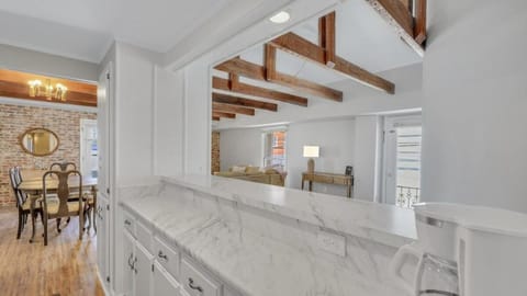 Eagle's Roost Retreat - Near GSU Apartment in Statesboro