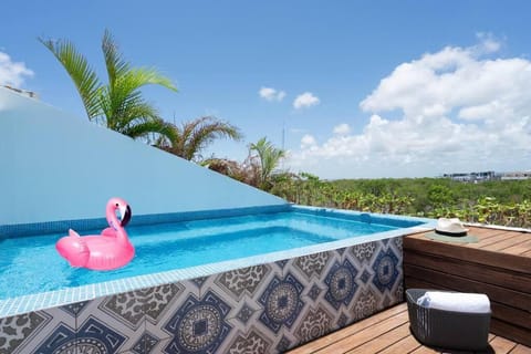 Pool view, Swimming pool