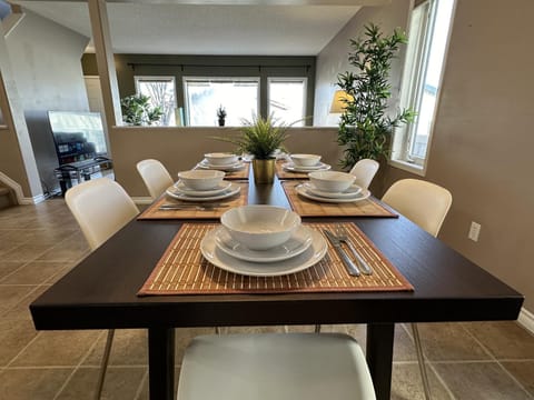 Dining area, Dinner