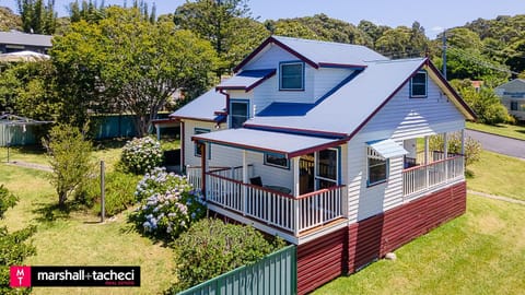 Property building, Garden, Garden view