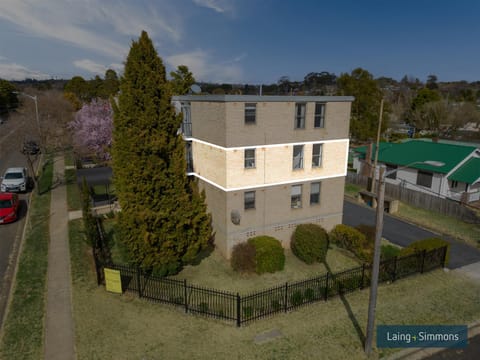 Property building, Neighbourhood, Street view