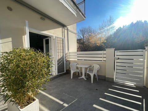 Property building, Balcony/Terrace