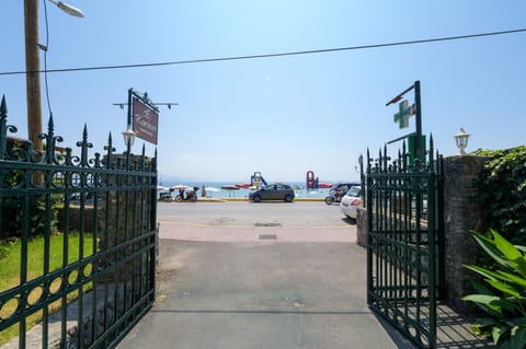 Neighbourhood, Natural landscape, Sea view