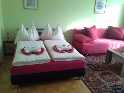 Bed, Photo of the whole room