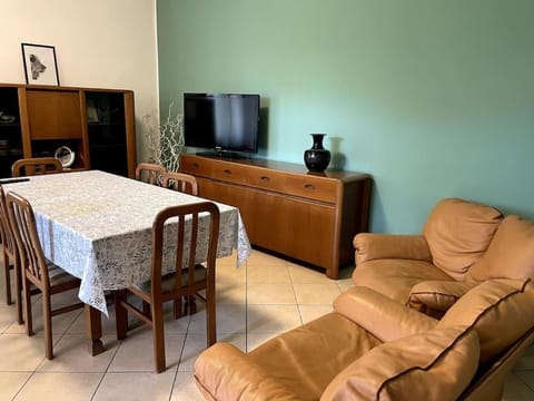 Casa Isore con 3 camere da letto Apartment in Pesaro