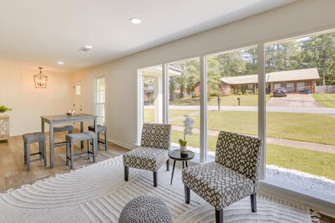 Northport Game Day Getaway 5 Mi to University! House in Northport