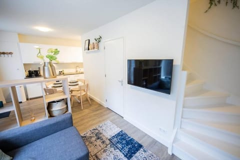 Magnificent Two Bedroom Apartment - SD23M Apartment in Eindhoven