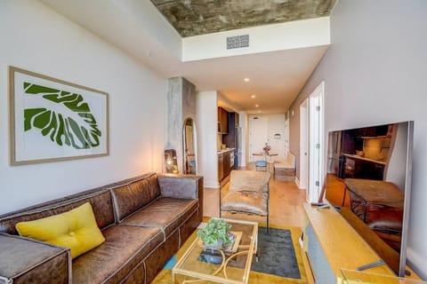 Communal lounge/ TV room, TV and multimedia, Living room