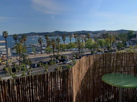 T3 vue mer Apartment in Le Lavandou