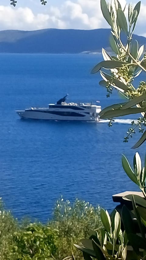 Apartment Lara Pisak Apartment in Split-Dalmatia County