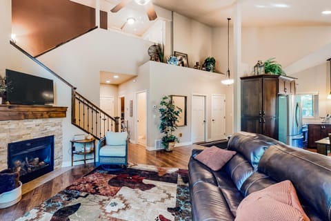 Cedar Point Hideaway House in Columbia Falls