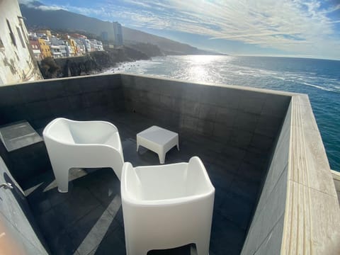 Off site, View (from property/room), Balcony/Terrace, Mountain view, Sea view, Sunset