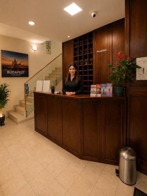 Property building, Staff, People, Property logo or sign, Lobby or reception, Logo/Certificate/Sign, Text overlay, group of guests, Certificate/Award