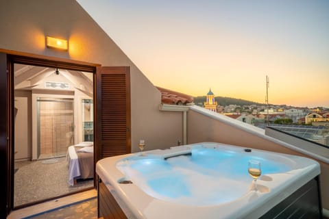 Natural landscape, Hot Tub