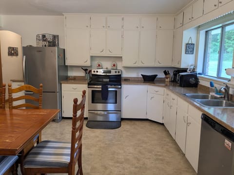 Scenic Solitude House in Shenandoah Valley