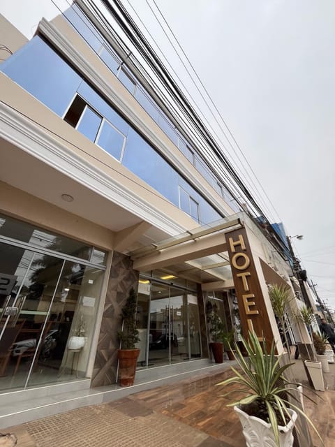 Property building, Day